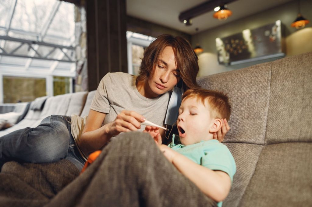 Comparatif de thermomètres connectés pour la santé à domicile