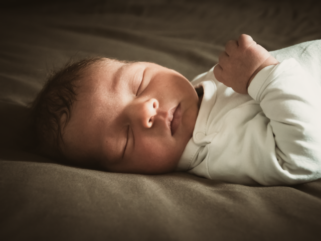 Des nuits paisibles : 5 méthodes efficaces pour améliorer le sommeil de votre enfant