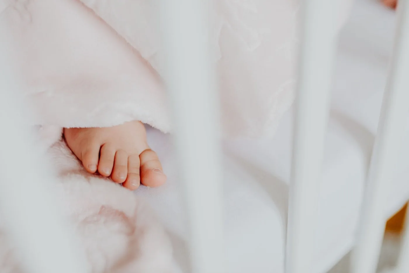 Sommeil de l’enfant : tenir des notes utiles sans tout surveiller