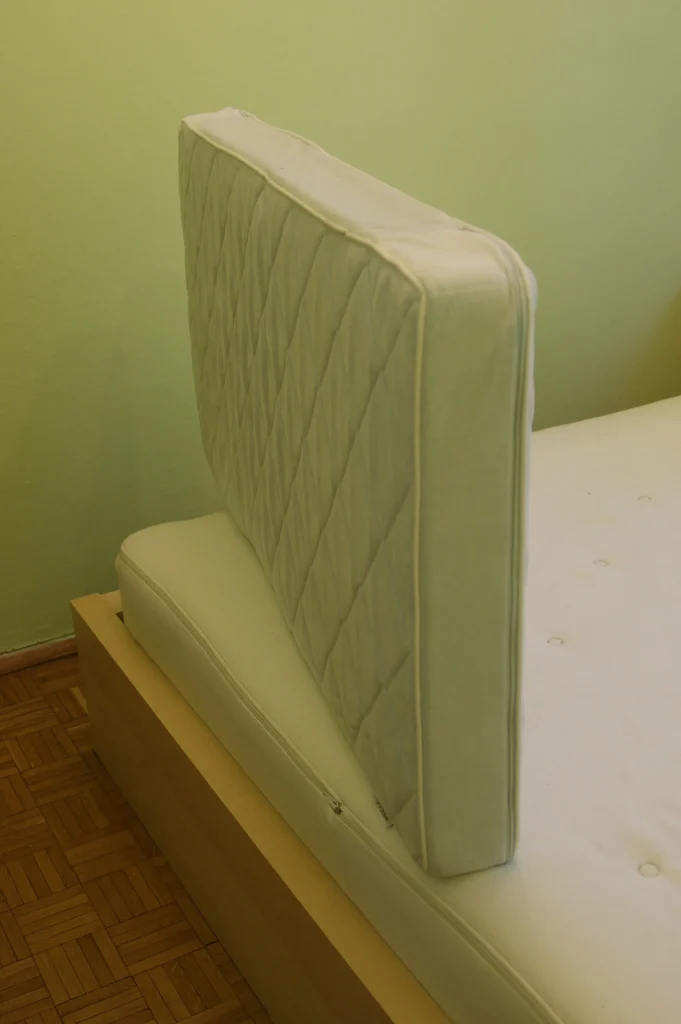 Matelas de bébé : vérifier la compatibilité avant l’achat